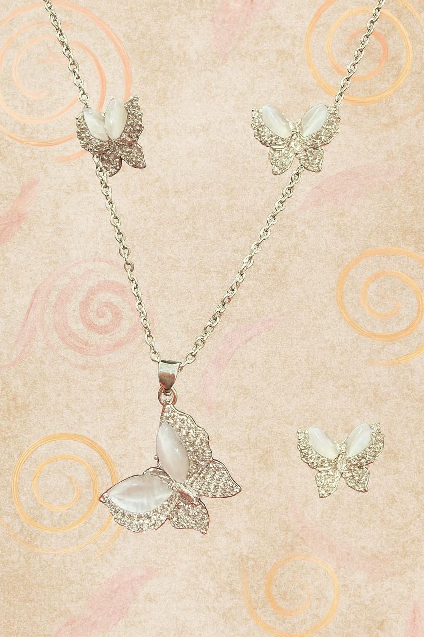 Veloura Charm
