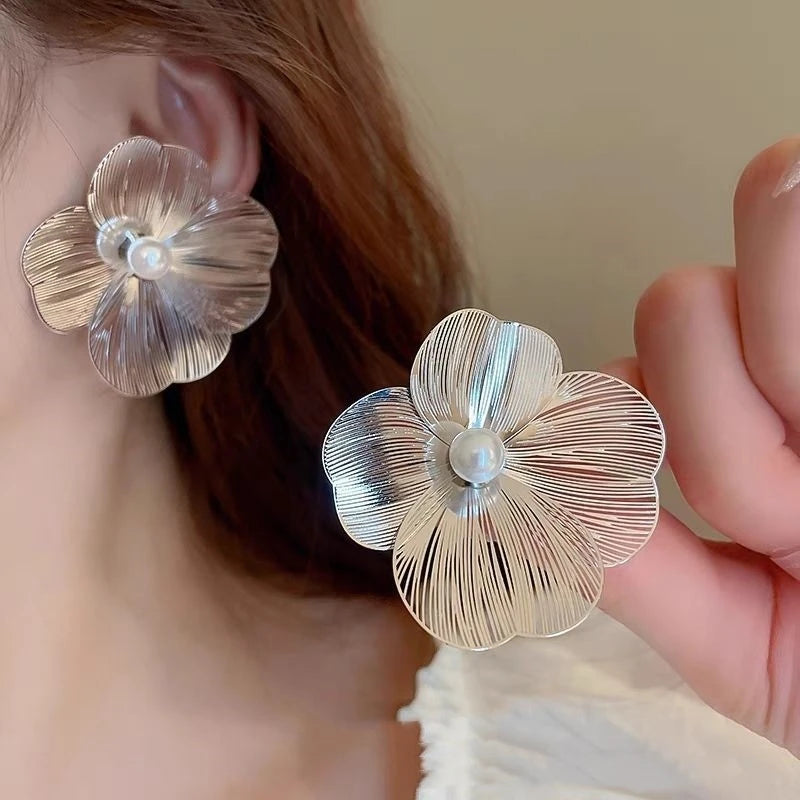 Flower Retro Earrings